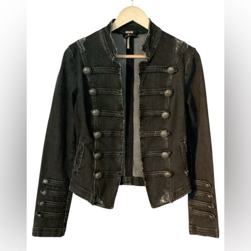 Free People/We The Free Black Military Style Distressed Jean Jacket Sz Small - Picture 12 of 15